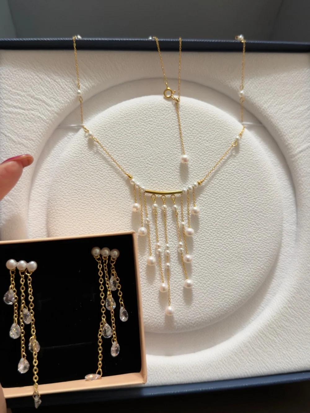 Artisan Gold real Pearl Fringe Necklace and Earrings Set